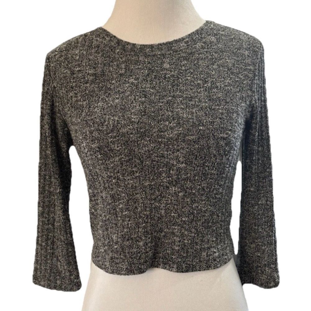 Forever 21 Marled Gray Ribbed Knit Long Sleeve Cropped Top Size S